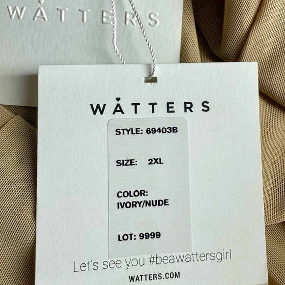 Watters 69403B Beaded V-Neck Bridal Gown 2X - Picture 10 of 11